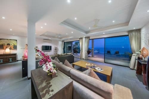 Villa with Sea View