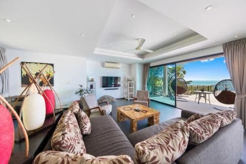 Villa with Sea View