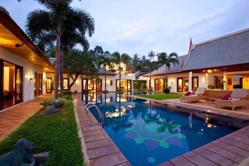 Villa Lotus - 6 Bedroom Beachfront Villa
