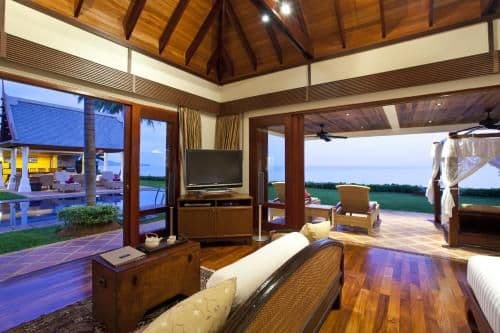 Villa Lotus - 6 Bedroom Beachfront Villa
