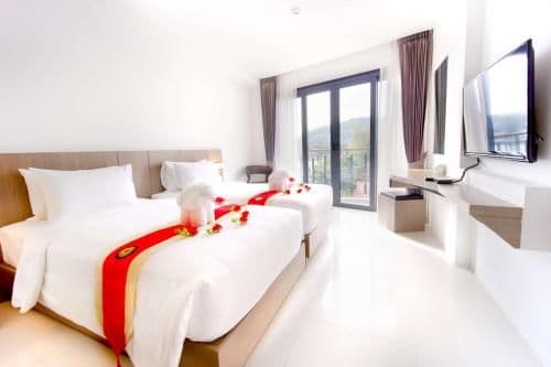 Deluxe Double or Twin Room