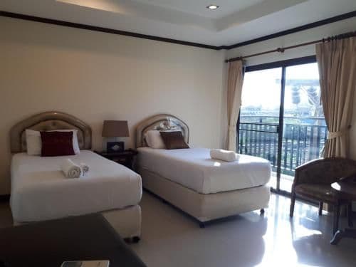 Twin Room with City View