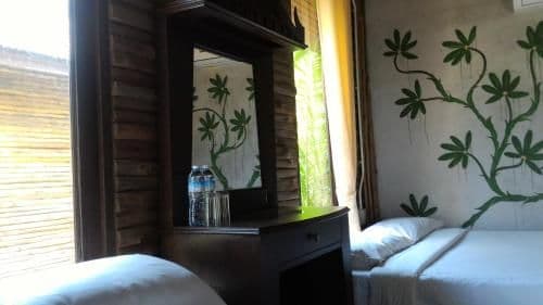 Bungalow with Garden View