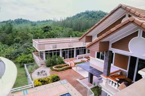 Six-Bedroom House