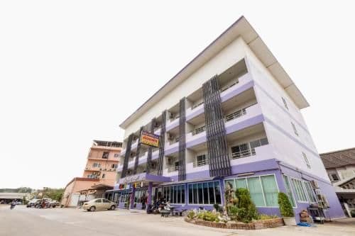 OYO 689 Treeyapat Place near Thanakarn Hospital
