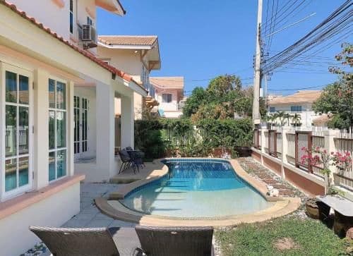Net red punch card holy land single-family private swimming pool