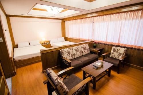 Classic Quadruple Room