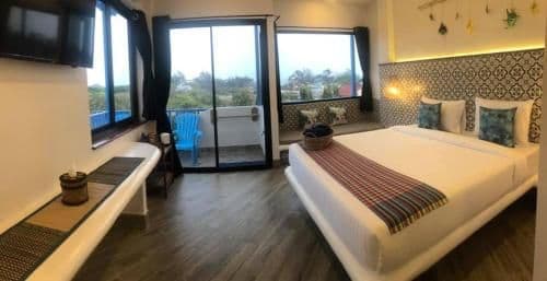 Deluxe Double Room with Balcony and Sea View
