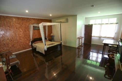 Deluxe Double or Twin Room with Balcony
