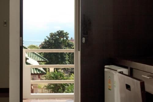 Studio Apartment with Sea View