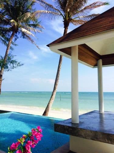 Villa - Beach Front
