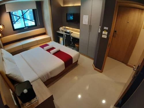 Deluxe Double Room with Window