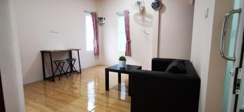 One-Bedroom Bungalow