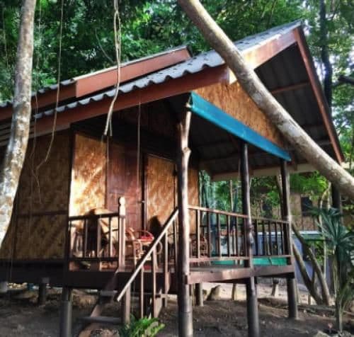 Deluxe Room (2 Adults + 1 Child)