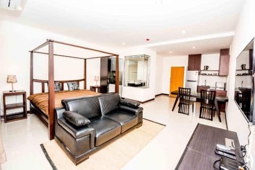 Studio Apartment