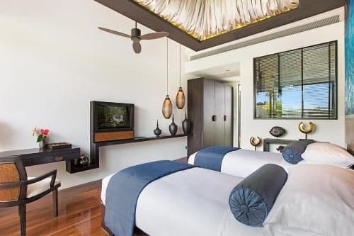 Villa - Beach Front