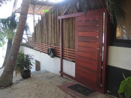 Villa - Beach Front