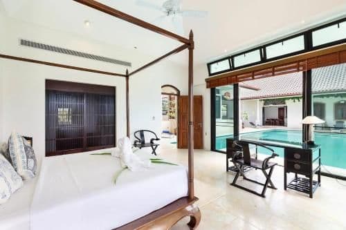 Villa - Beach Front