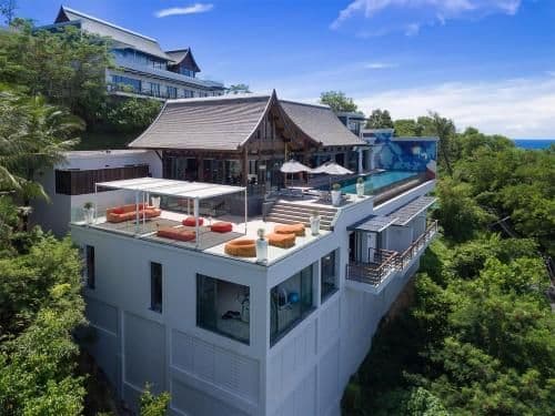 Villa with Sea View
