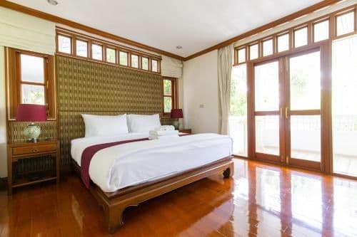 Villa with Sea View