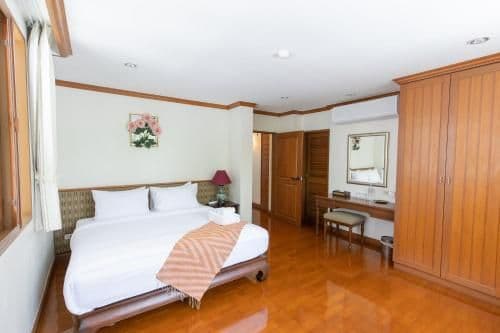 Villa with Sea View
