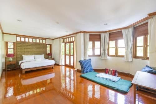 Villa with Sea View