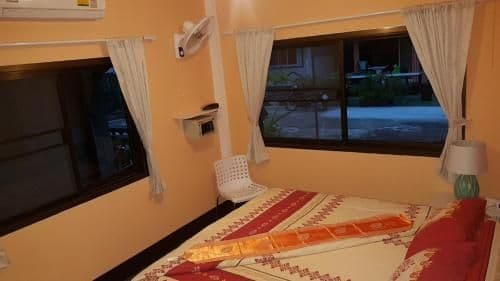Superior One-Bedroom House