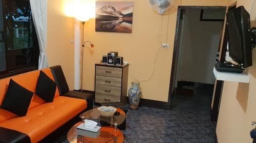 Superior One-Bedroom House