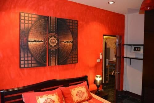 Superior One-Bedroom House