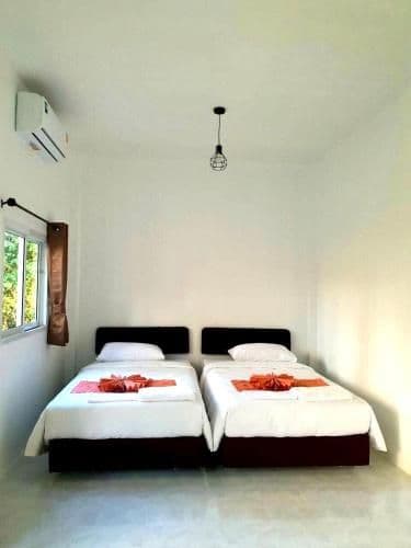 Standard Twin Room with Garden View