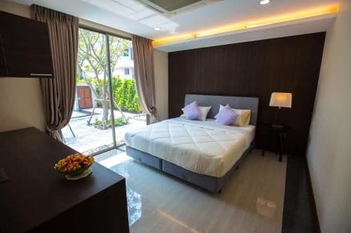Premiere Nine-Bedroom Villa with Private Pool -Beach Front