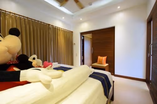 Deluxe Family Room