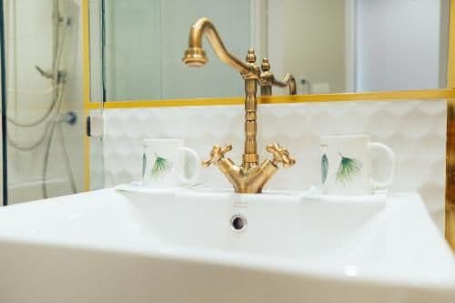 Twin Room with Private Bathroom