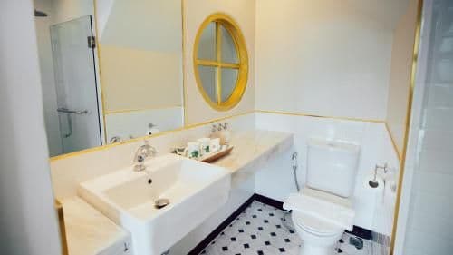 Deluxe Double Room with Shower