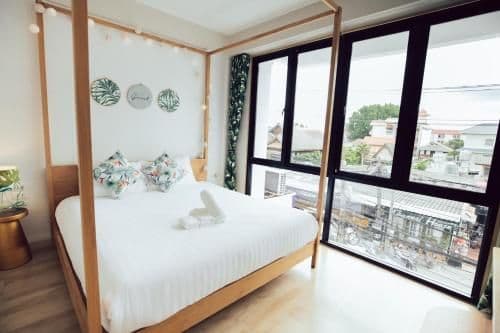 Deluxe Double Room with Shower