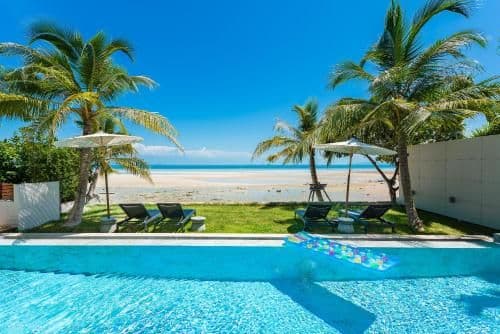 Villa - Beach Front