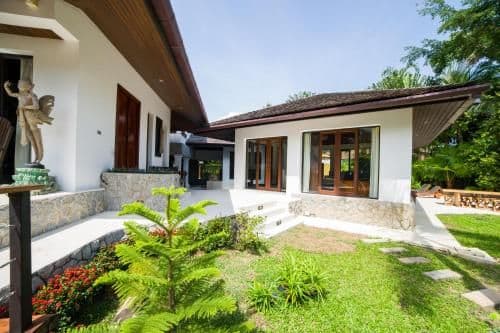 Five-Bedroom Pool Villa