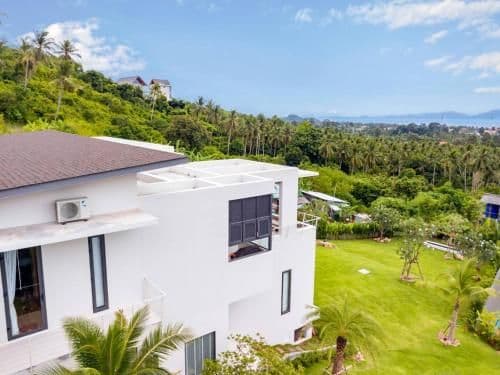 Villa with Sea View