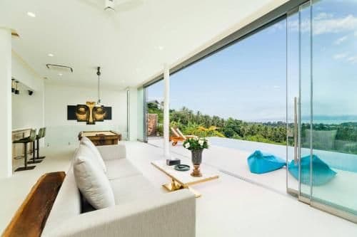 Villa with Sea View