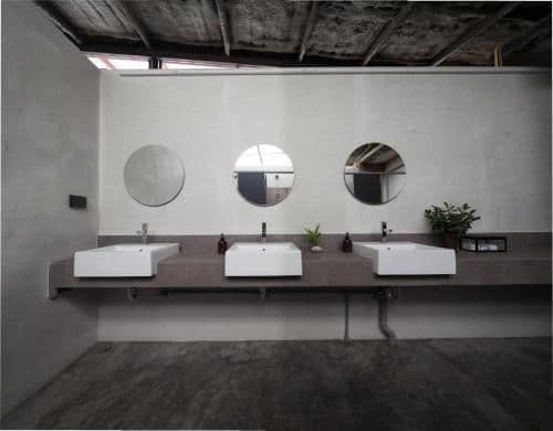 Basic Triple Room with Shared Bathroom
