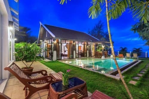 Villa - Beach Front
