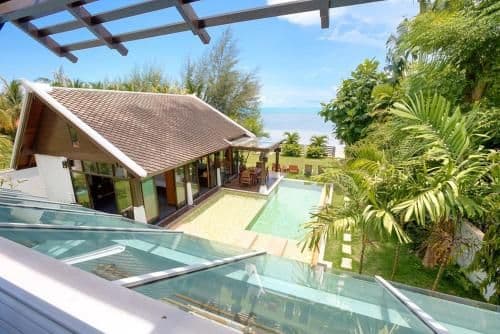 Villa - Beach Front