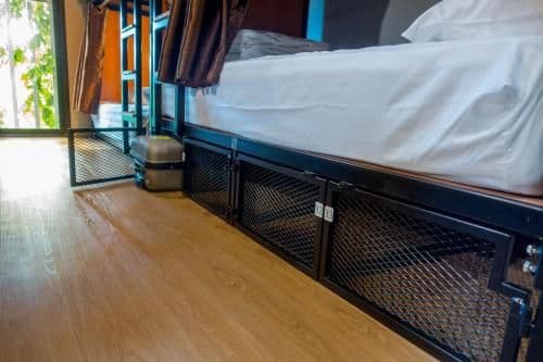 Bunk Bed in Mixed Dormitory Room