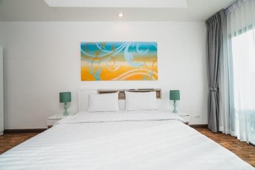 Three-Bedroom Townhouse