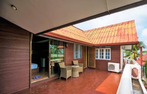 Twin Room with Pool View