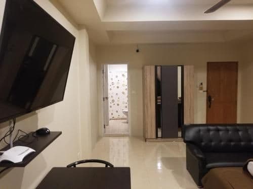 Large Single Room