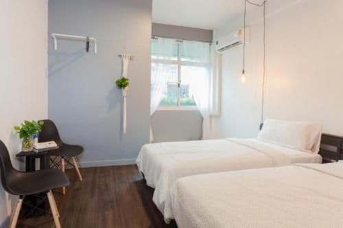 Standard Twin Room