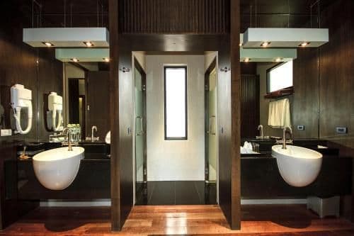 Three Bedroom Beach front Pool Residence