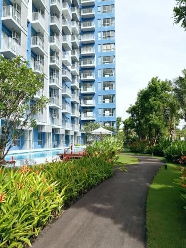 One-Bedroom Apartment with Pool Access