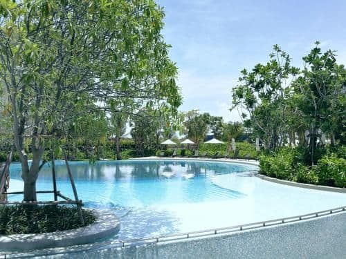 One-Bedroom Apartment with Pool Access